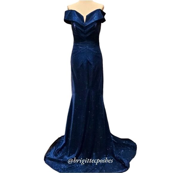 RENE RUIZ Off-The-Shoulder Mermaid Glitter Gown - Picture 1 of 11